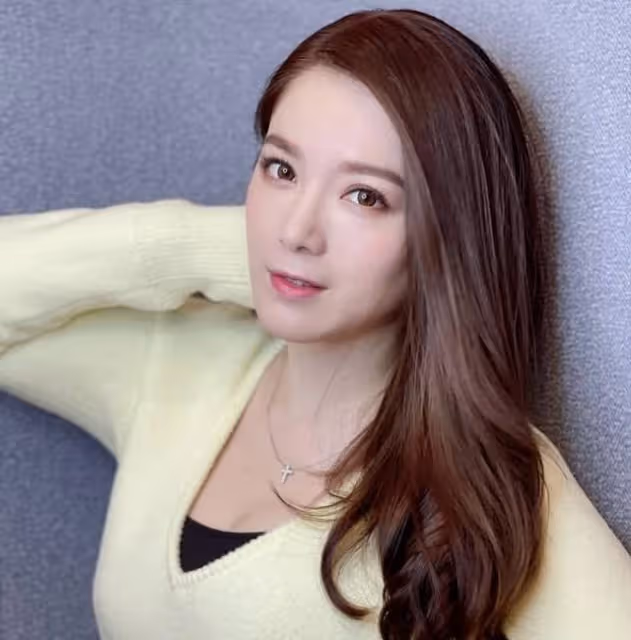 香港知名女星再曝婚變!曬近照貌美膚白,想生小孩富商丈夫不肯生