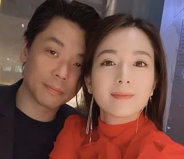 香港知名女星再曝婚變!曬近照貌美膚白,想生小孩富商丈夫不肯生