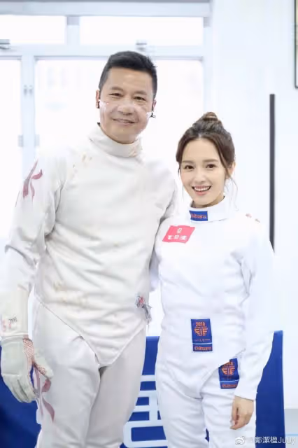 TVB甜美女神曬素顏照!五官精緻黑眼圈突出,曾深陷整容傳聞