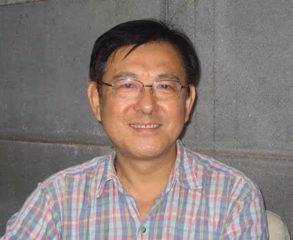 人要有自知之明！資深藝人放下身段再度轉行，「改當大樓管理員」月領2萬5，根本不怕被認出，坦言：比拍還要戲舒服很多
