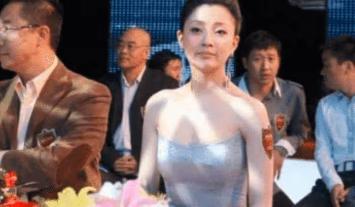 她被稱為最美楊貴妃,年過40仍不結婚生子,今仍是男人的夢中情人