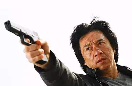 這事不怪趙文卓,但也恰恰證明:中國影視圈正陷入一種尷尬的窘境
