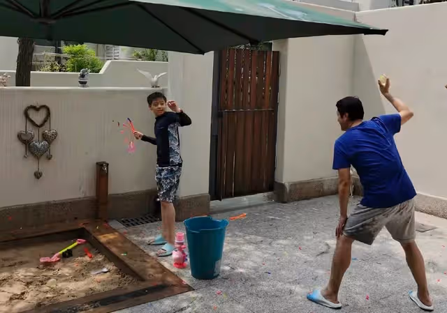 蔡國慶11歲兒子曬「國際藝術獎獎章」，豪宅曝光