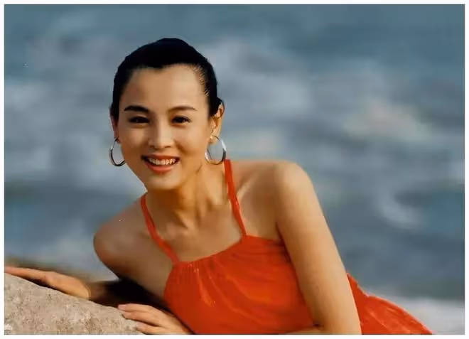 家花不如野花香?7位輸給「野花」的女星,個個貌美如花卻被綠
