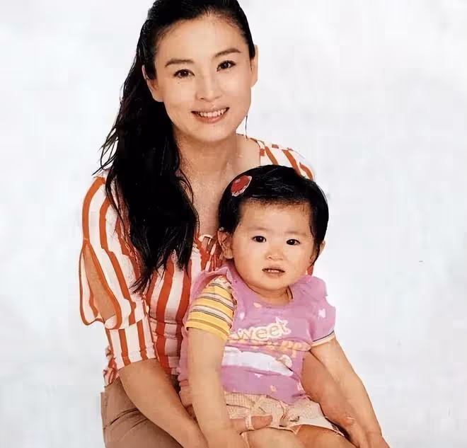 家花不如野花香?7位輸給「野花」的女星,個個貌美如花卻被綠