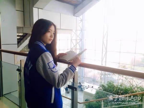 還記得美女學霸蔡茂嗎?如今已經博士畢業了?