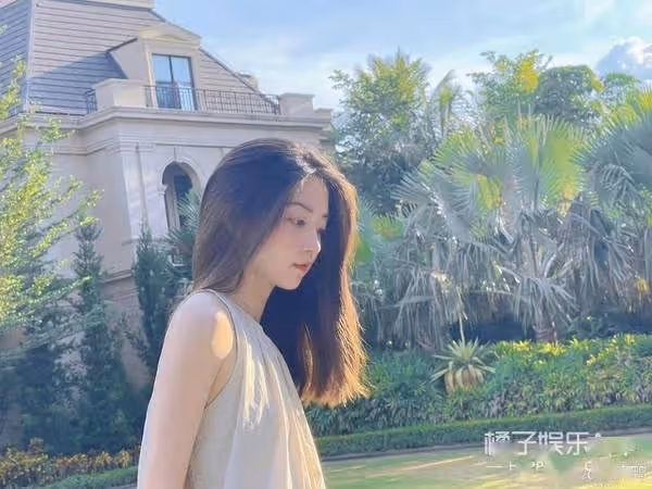 還記得美女學霸蔡茂嗎?如今已經博士畢業了?