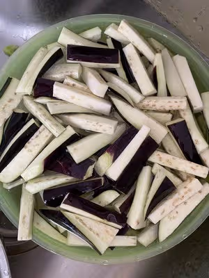 無肉勝有肉超級下飯噠：魚香茄條