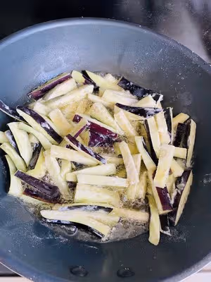 無肉勝有肉超級下飯噠：魚香茄條