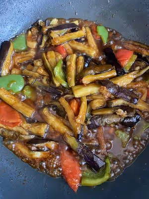 無肉勝有肉超級下飯噠：魚香茄條