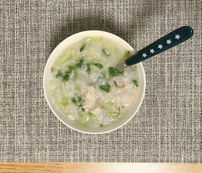 青菜香菇雞絲粥（電飯鍋版）
