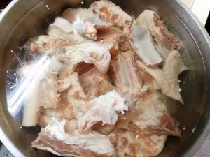 羊湯（不用添加劑，湯也呈奶白色的訣竅）