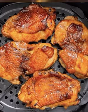只要空氣炸鍋就能完美復刻日式料理店的照燒雞腿🍗