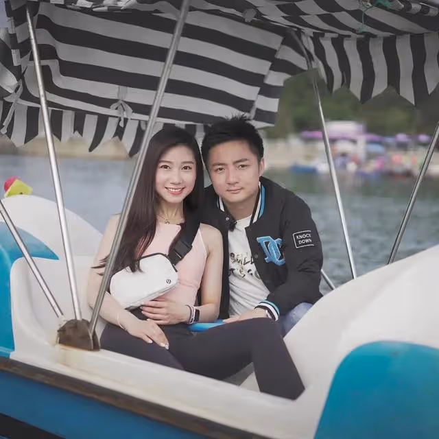 恭喜!傳香港知名富三代將結婚,被曝與父親同時包養港姐引熱議