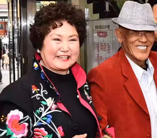 趙本山前輩驚傳去世!死因成謎臨終仍聽二人轉,徒弟閆學晶不悼念