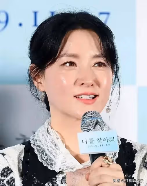 李英愛51歲青春無敵