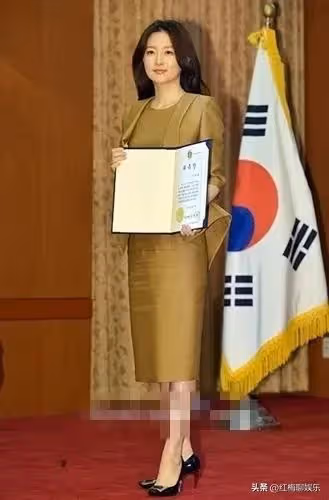 李英愛51歲青春無敵