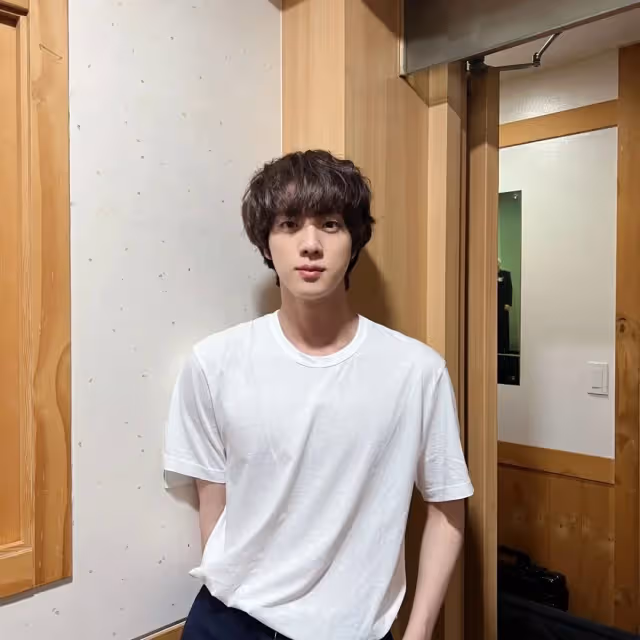 BTS JIN「取消入伍延期」　公司宣布成員將依次履行兵役