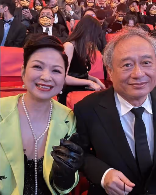 「真的撐不下去了！」紀寶如一句求助，影后楊貴媚「豪邁200多萬獻善心」緊急救同行，不求回報反謝對方「我是在報恩」