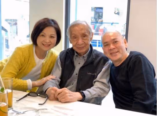 「真的撐不下去了！」紀寶如一句求助，影后楊貴媚「豪邁200多萬獻善心」緊急救同行，不求回報反謝對方「我是在報恩」