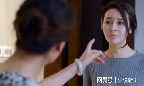 婆婆拿38萬養老錢買房，兒媳：房本是你的名，卻讓我還貸，不公平
