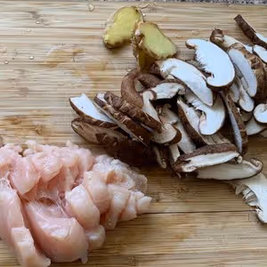 早餐香菇雞肉粥