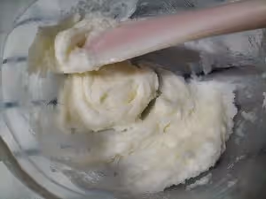 內心柔軟外表酥香的—菠蘿包