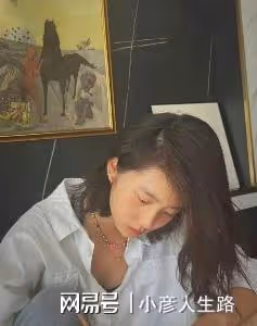曝孫莉曬16歲黃多多近照！3個耳洞過於搶眼，穿衣打扮顯成熟