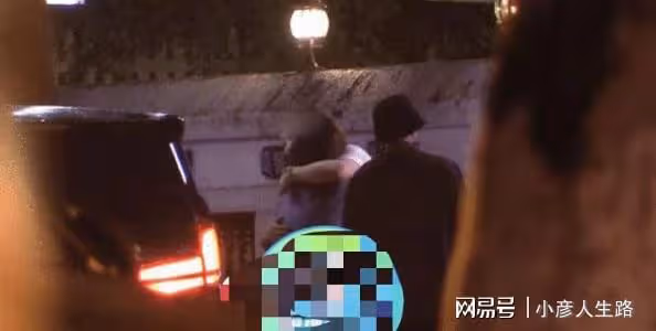 尹正劉宇寧聚餐牽手被拍，早就曝光過，劉宇寧曾說大老爺牽手能咋