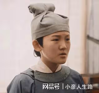 最強嫂子岳麗娜:為愛私奔拼生三子,愛人卻扶弟成魔,硬拉我做配