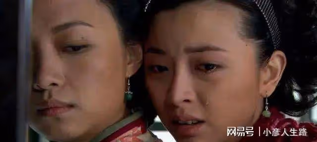 殷桃的雅,黃小蕾的虎