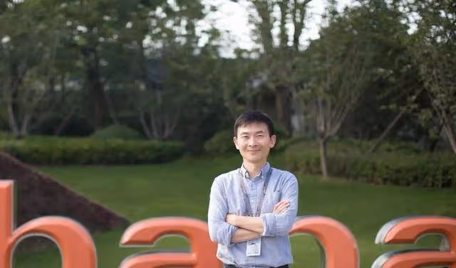 高顏值科學家拒絕留洋，被稱為「半導體奇女子」，成長經歷很任性