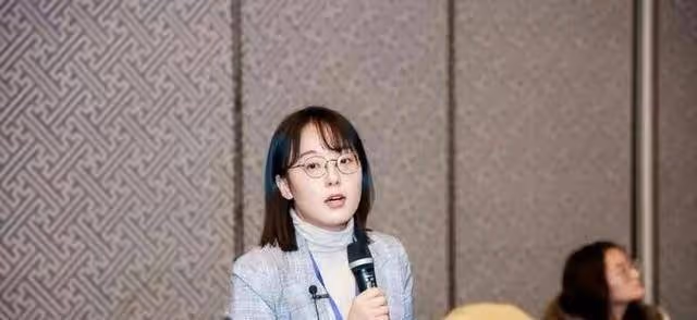 高顏值科學家拒絕留洋,被稱為「半導體奇女子」,成長經歷很任性