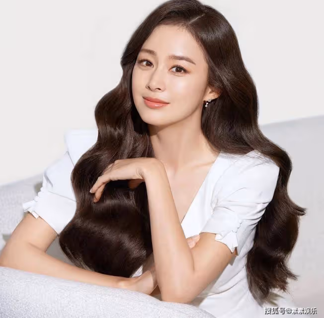 Rain起訴婚外戀造謠者，女方生活照公開，妻子金泰希全力支持