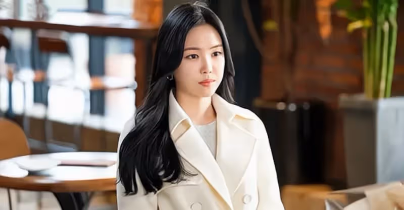 我出軌老婆閨蜜，向來霸道的她主動凈身出戶，3年後我才知她心狠