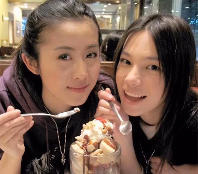 48歲男星宣布離婚,稱復合等下輩子!曾願用20年命換中風妻子甦醒