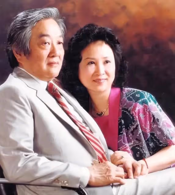 84歲瓊瑤罕曬新家日常!一頭濃密黑髮氣色紅潤,發文否認失智傳聞