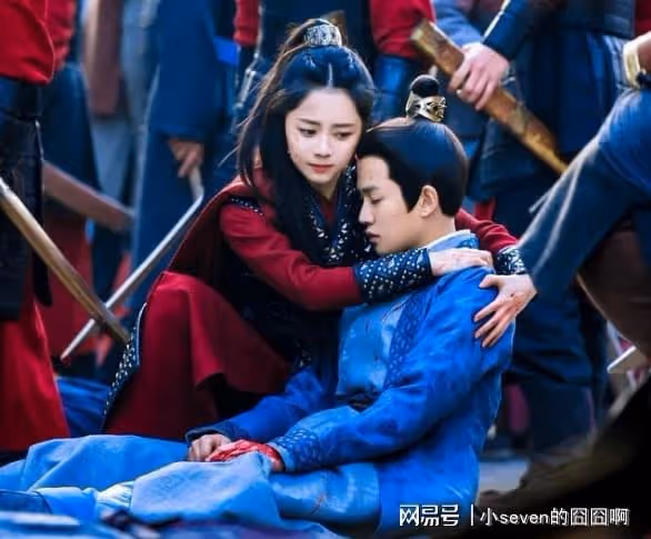 任嘉倫與譚松韻被傳二搭,出演《周生如故》作者作品,角色神還原