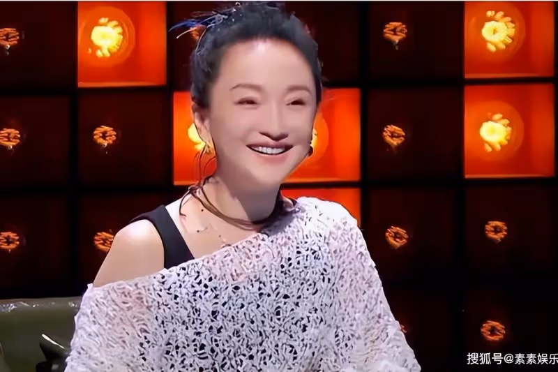 周迅男友官宣戀情，周迅48歲獲得卓越的花式表白，用音樂玩浪漫