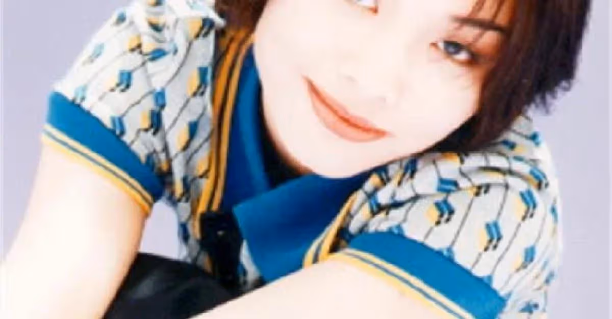 47歲天后變瘋女「被送進精神病院」！為愛癡狂淪落街頭　她被家人奪走財產：將一手好牌打爛