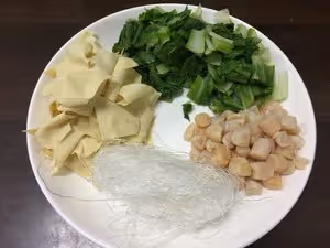 扇貝柱燉小白菜