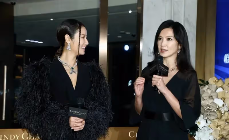 不愧是霍建華的菜!林心如穿連體衣出席活動,身材比例羨煞旁人,掛「百條土豆絲」真霸氣