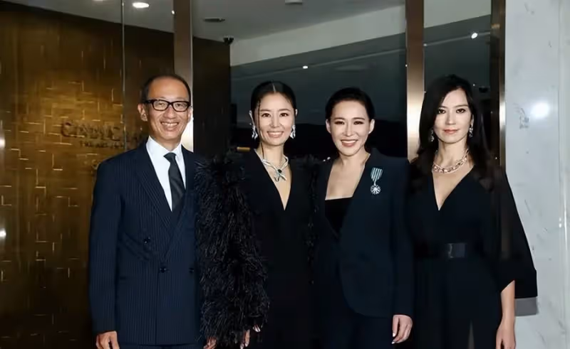 不愧是霍建華的菜!林心如穿連體衣出席活動,身材比例羨煞旁人,掛「百條土豆絲」真霸氣