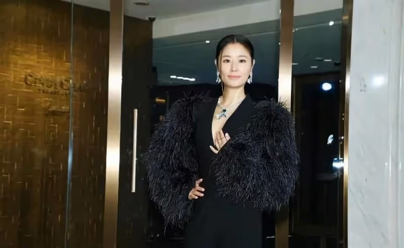 不愧是霍建華的菜!林心如穿連體衣出席活動,身材比例羨煞旁人,掛「百條土豆絲」真霸氣