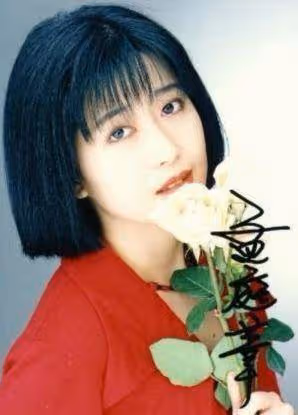 她曾比楊鈺瑩還要紅,離婚後前夫後悔狂追,如今48歲仍美麗動人