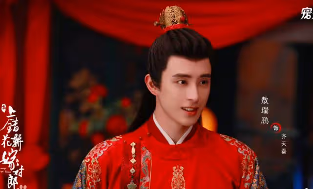 《上錯花轎嫁對郎》新舊演員對比，女主小家碧玉，丫鬟尖嘴猴腮！