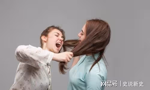 兒媳質問婆婆：發薪帶孫子不幹，去當免費保姆，後老伴有這麼香嗎