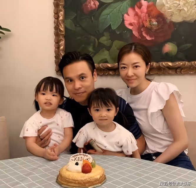 熊黛林花式許願：端一盤大閘蟹喜笑顏開，吃美食還能瘦身