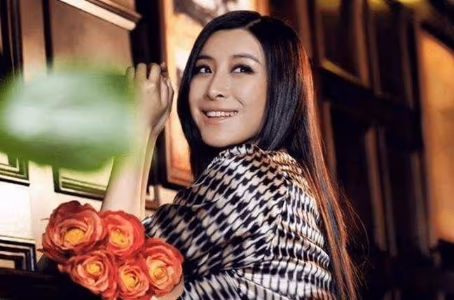 她曾因顏值被趙本山相中，捧紅後卻拒絕再合作，如今落魄成路人