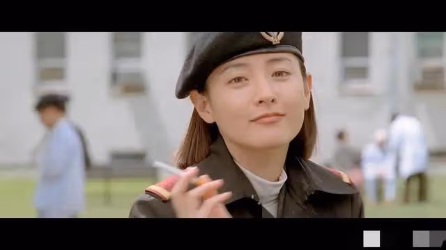 李英愛容貌三十年沒有改變，她的氣質和沈銀河一樣，永遠白月光